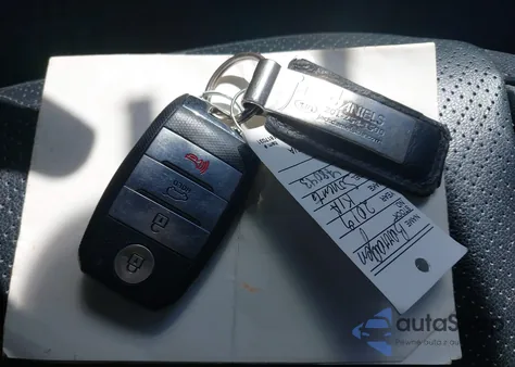 2019 Kia Sorento 3.3L Ex из США, поврежденный, VIN 5XYPHDA51KG568036